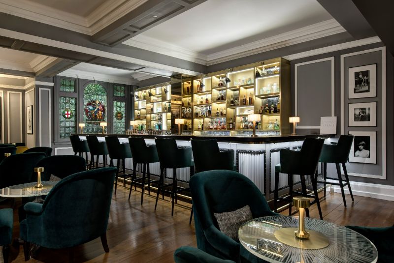 W50BB23_Donovan Bar interior_LIP
